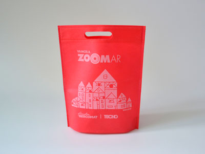 Zoomar